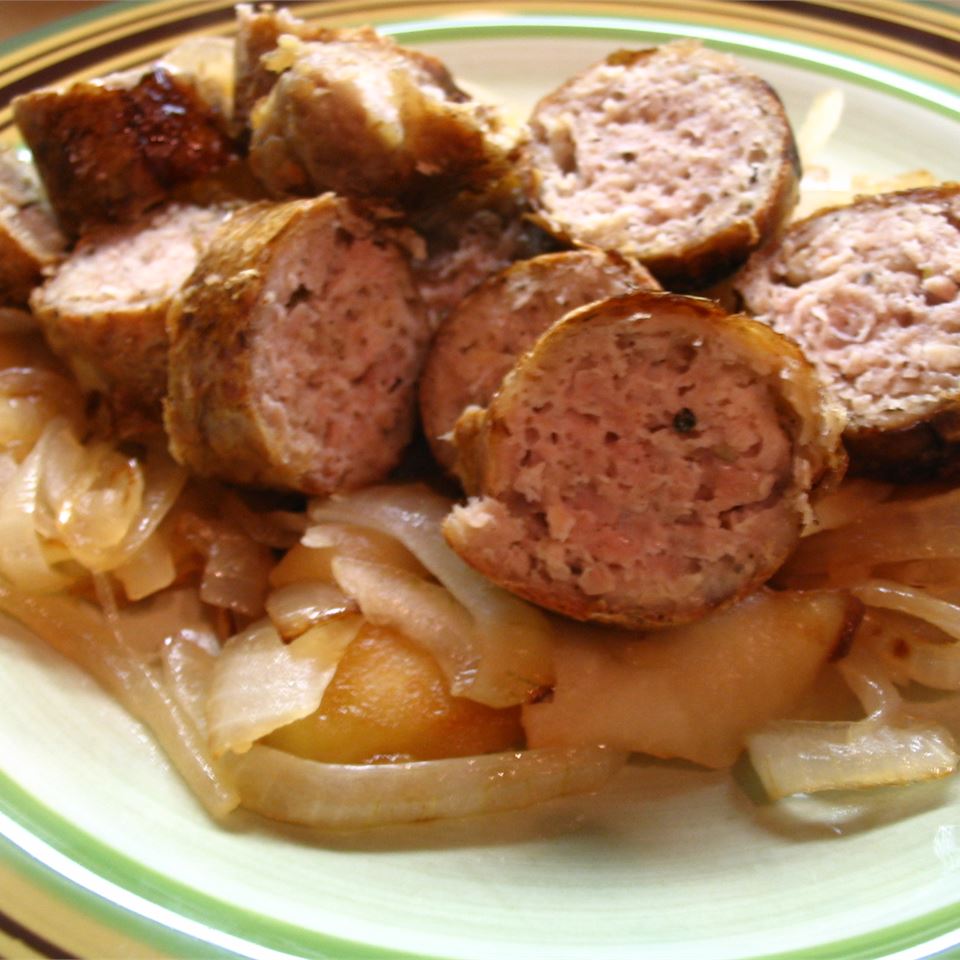 Grilled Sausages with Caramelized Onions and Apples_image