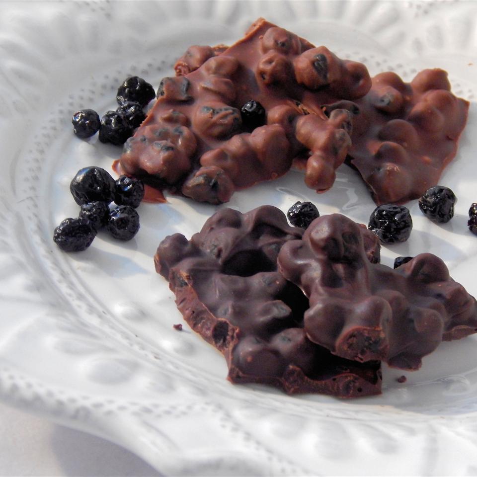 Chocolate Blueberry Bark_image