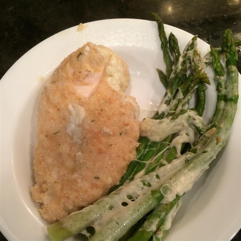Quick Chicken with Asparagus and Provolone_image