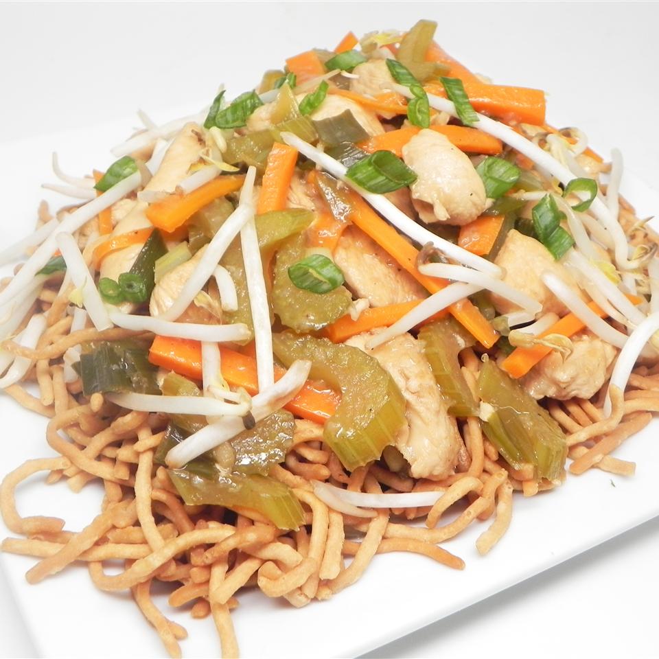 Cantonese Chicken Chow Mein_image