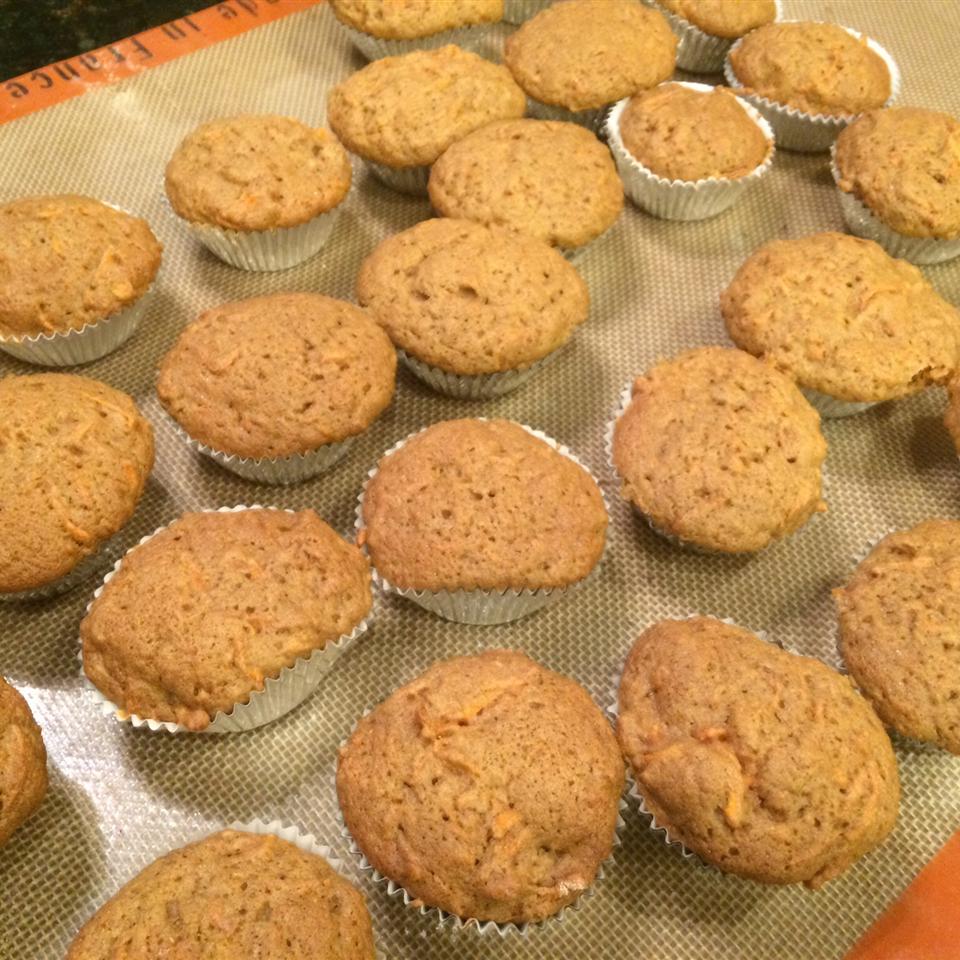 Fluffy Carrot Muffins with Cream Cheese Frosting