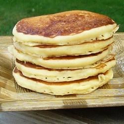 Paula Deen's Buttermilk Pancakes photo by 5Foot3 - Allrecipes.com - 916805