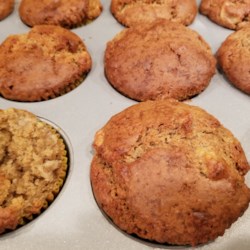 vegan banana muffins with crumb topping