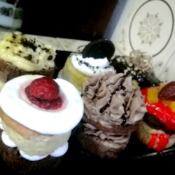 One-Bowl Vanilla Cupcakes for Two Photos - Allrecipes.com