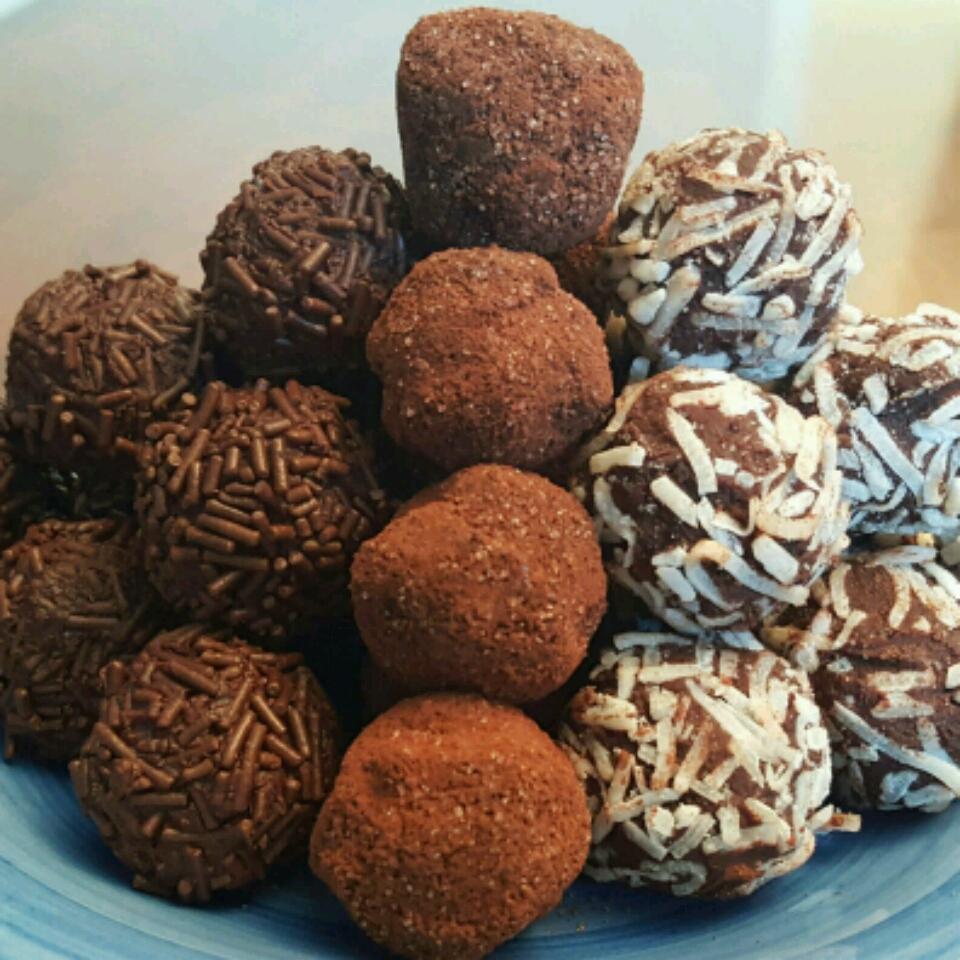 Rum Truffles_image