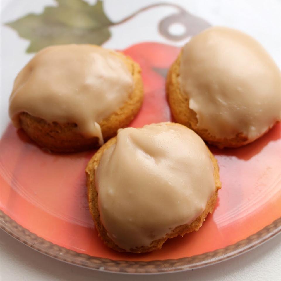 Pumpkin Cookies with Penuche Frosting_image