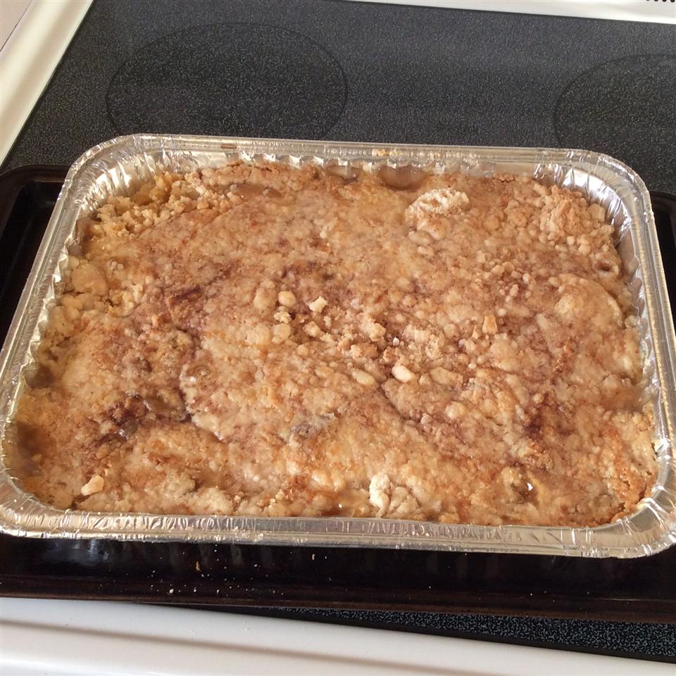 Apple cobbler with cake mix and pie filling