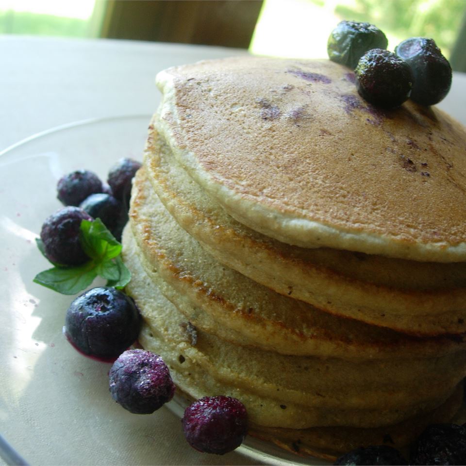 Whole Wheat Blueberry Pancakes_image
