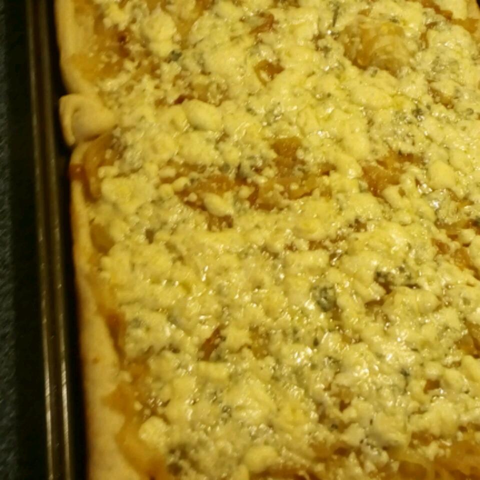 Caramelized Onion and Gorgonzola Pizza image
