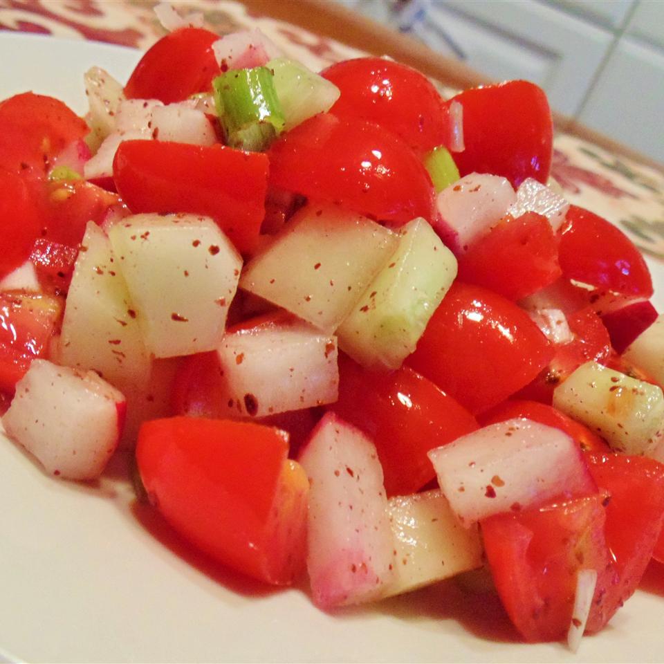 Fresh Israeli Salad_image