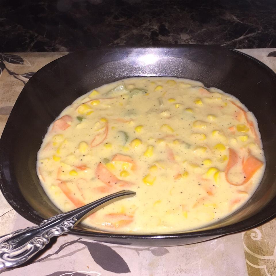 Easy Vegetarian Corn Chowder Recipe