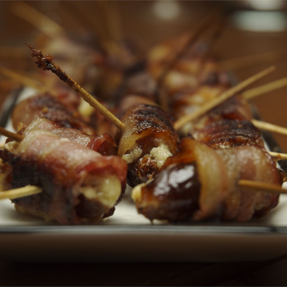 Bacon Wrapped Dates Stuffed with Blue Cheese_image