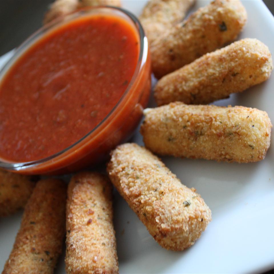 Home-Fried Cheese Sticks_image