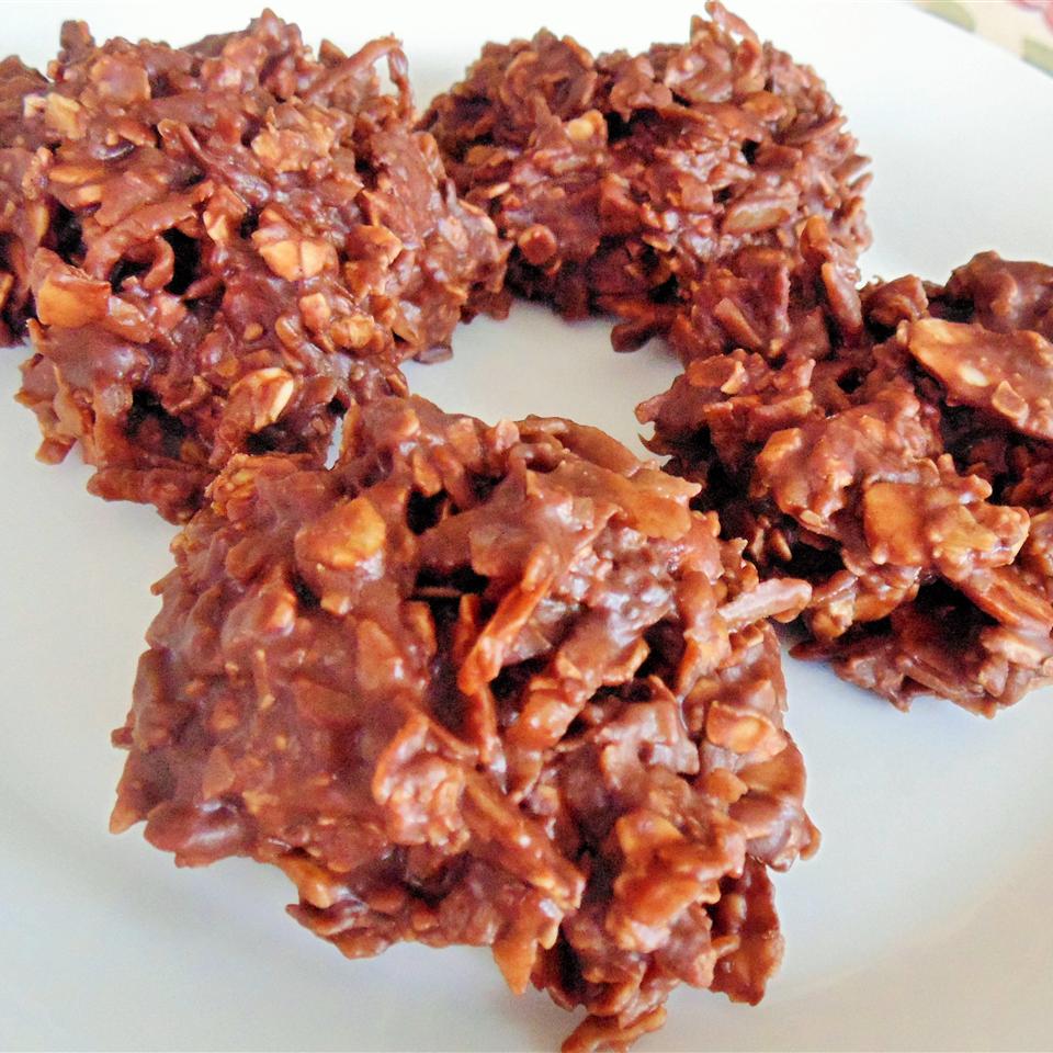 Easy Chocolate Haystacks image