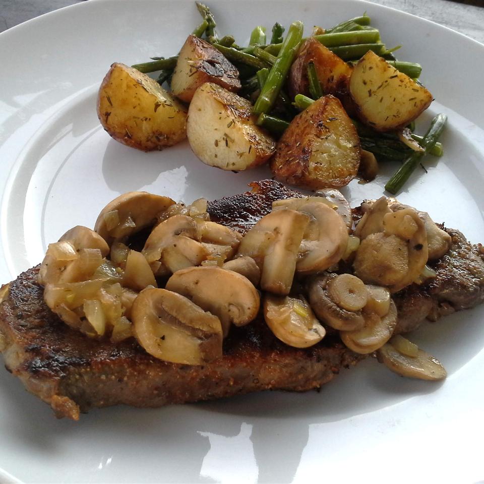 Thyme-Rubbed Steaks with Sauteed Mushrooms Recipe | Allrecipes