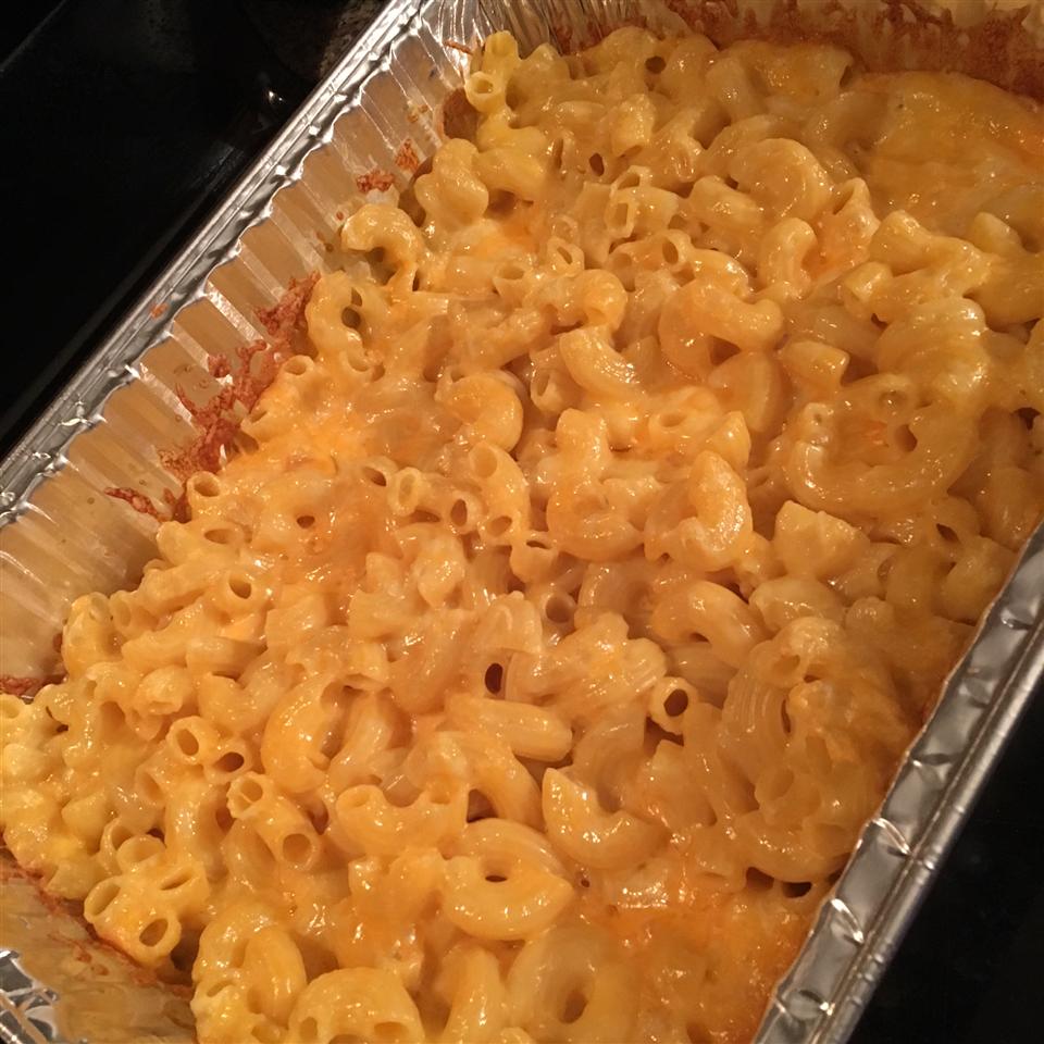 Mom's Baked Macaroni and Cheese image