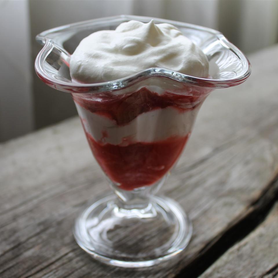 Rhubarb Fool_image