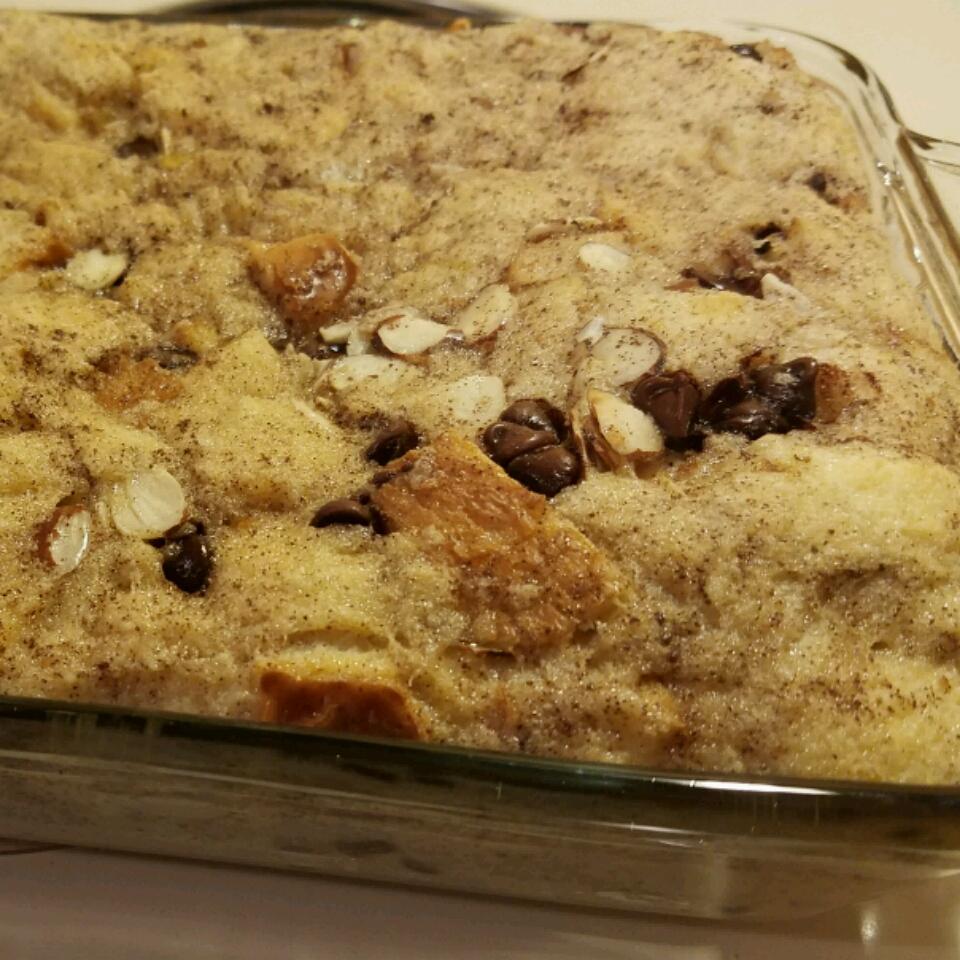 Chocolate Almond Bread Pudding_image