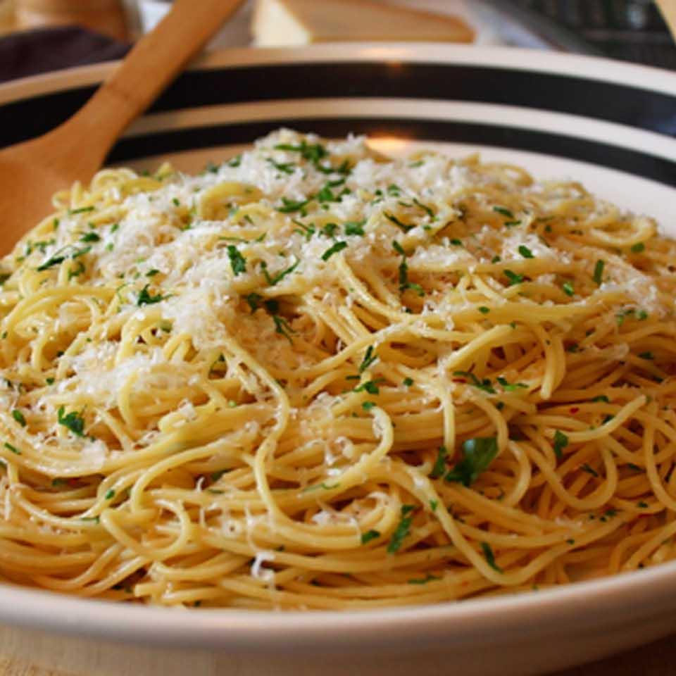 Spaghetti Aglio e Olio image