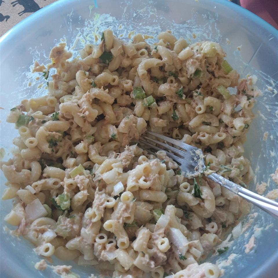 old fashioned macaroni salad with eggs