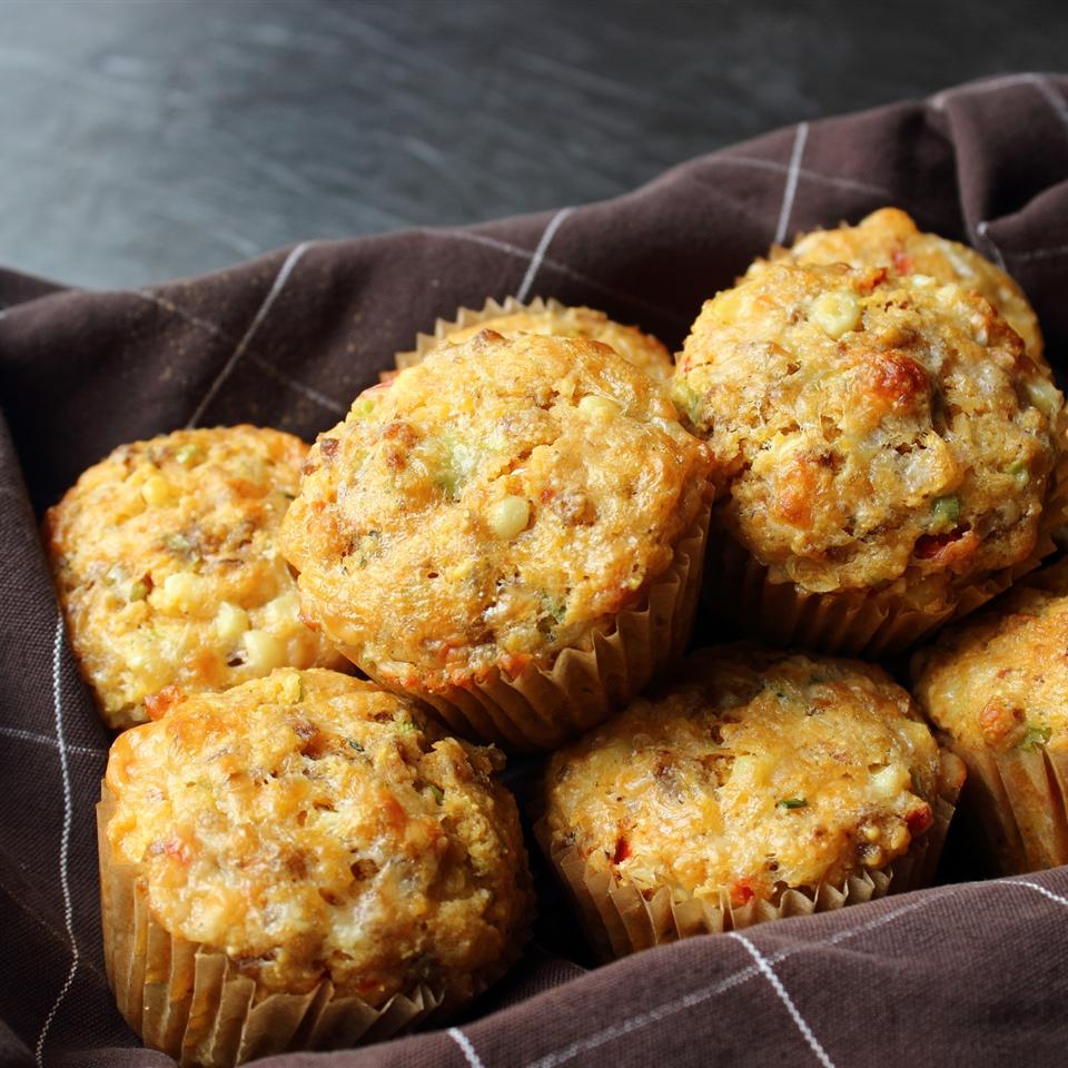 Sausage and Sweet Corn Muffins_image