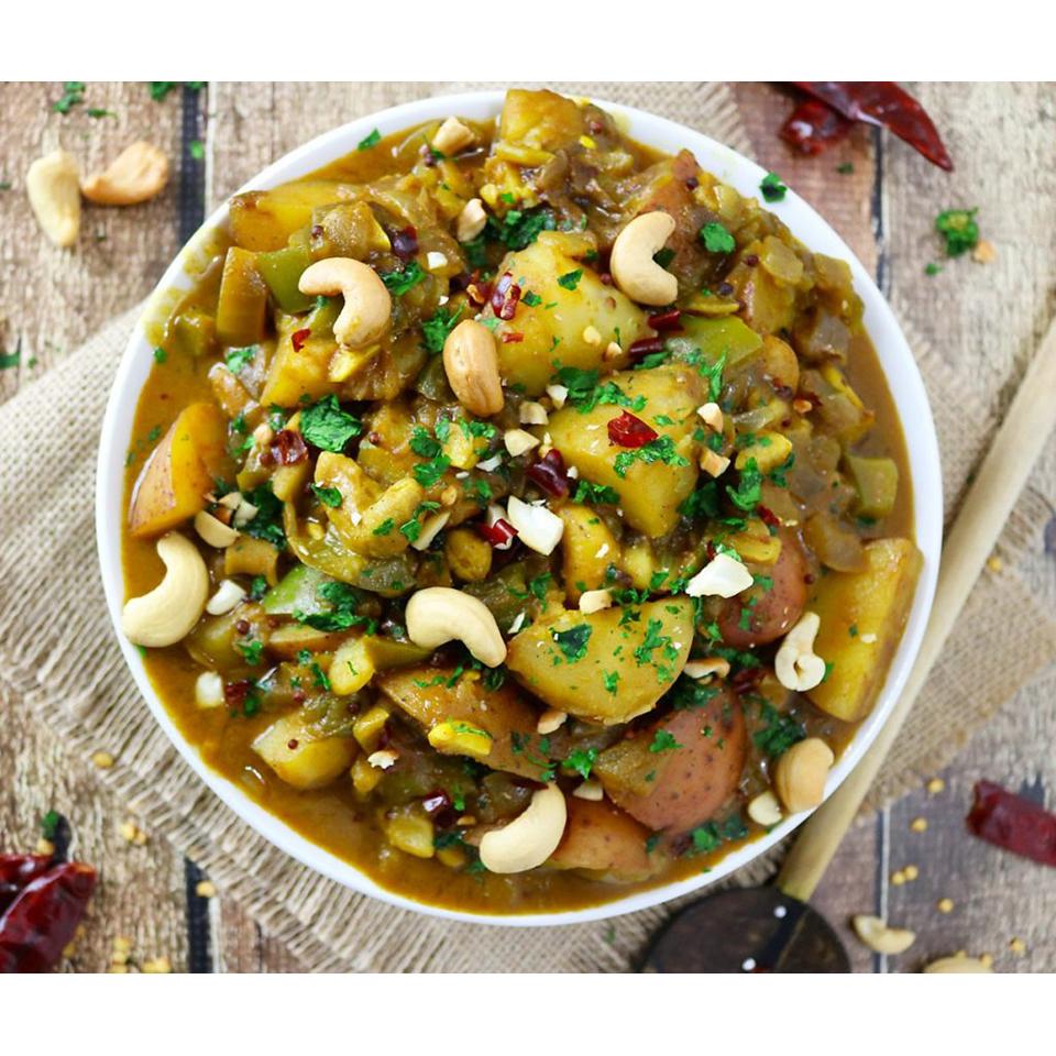Sri Lankan Potato & Cashew Curry image