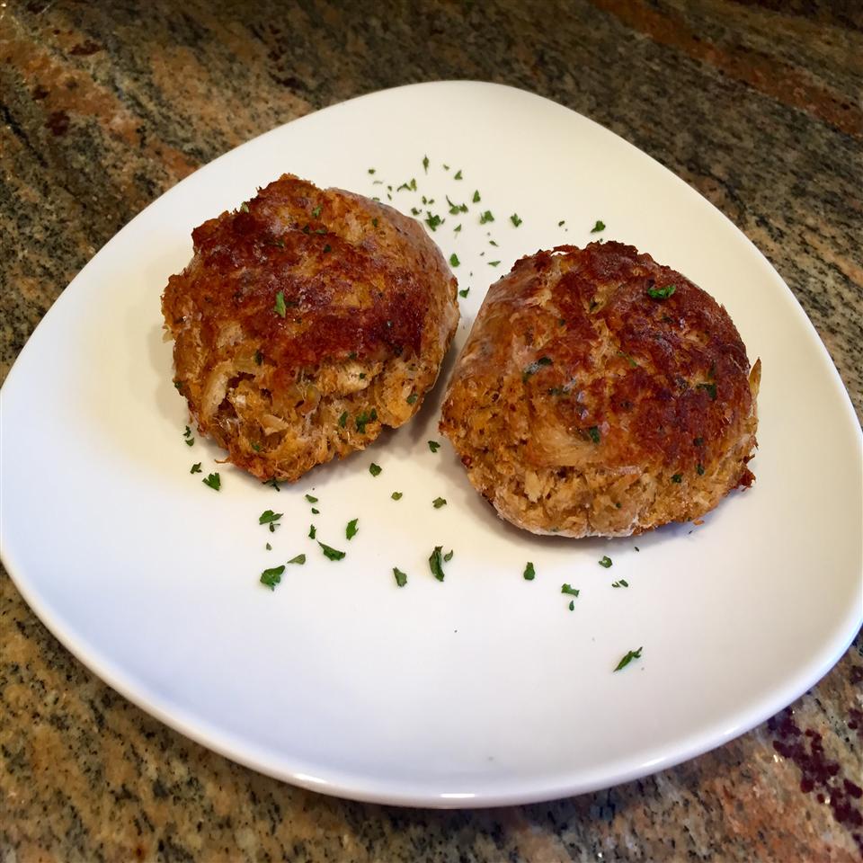 Easy Maryland Crab Cakes image