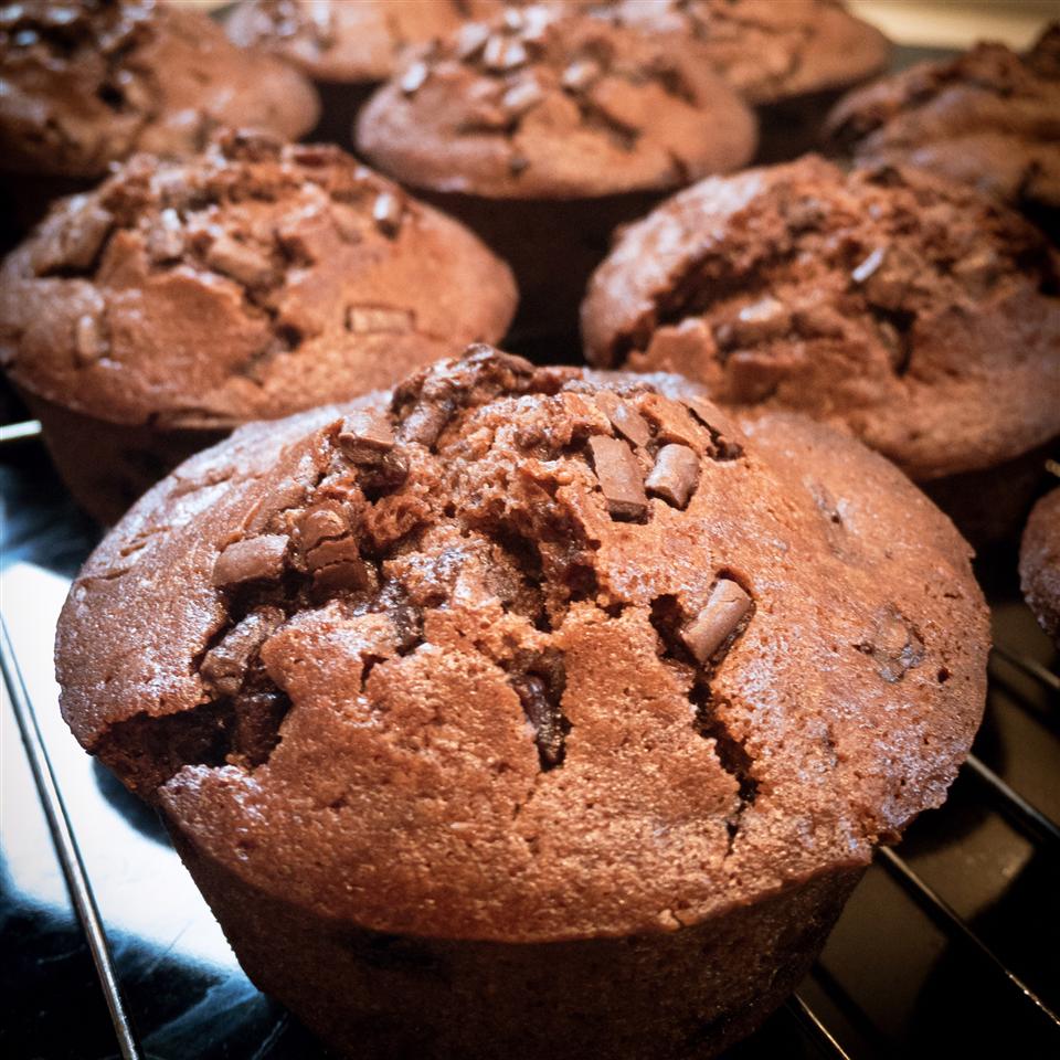 Moist Chocolate Muffins_image
