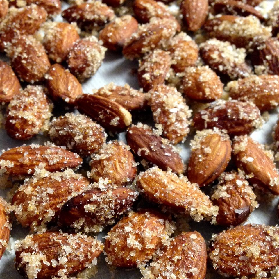 Sweet and Spicy Almonds_image