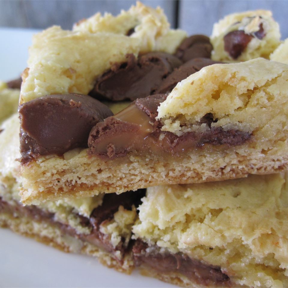 Chewy Rolo Cookie Bars image