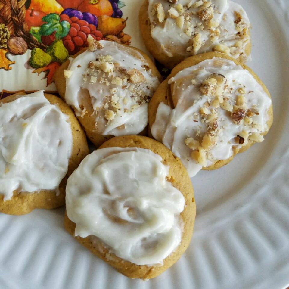 Pumpkin Cookies with Cream Cheese Frosting (The World's Best!)_image