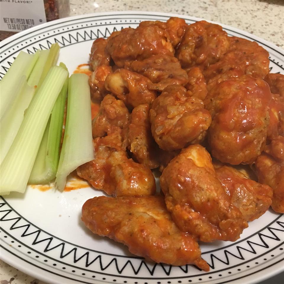 ventura99: Hooters Boneless Buffalo Wings Recipe