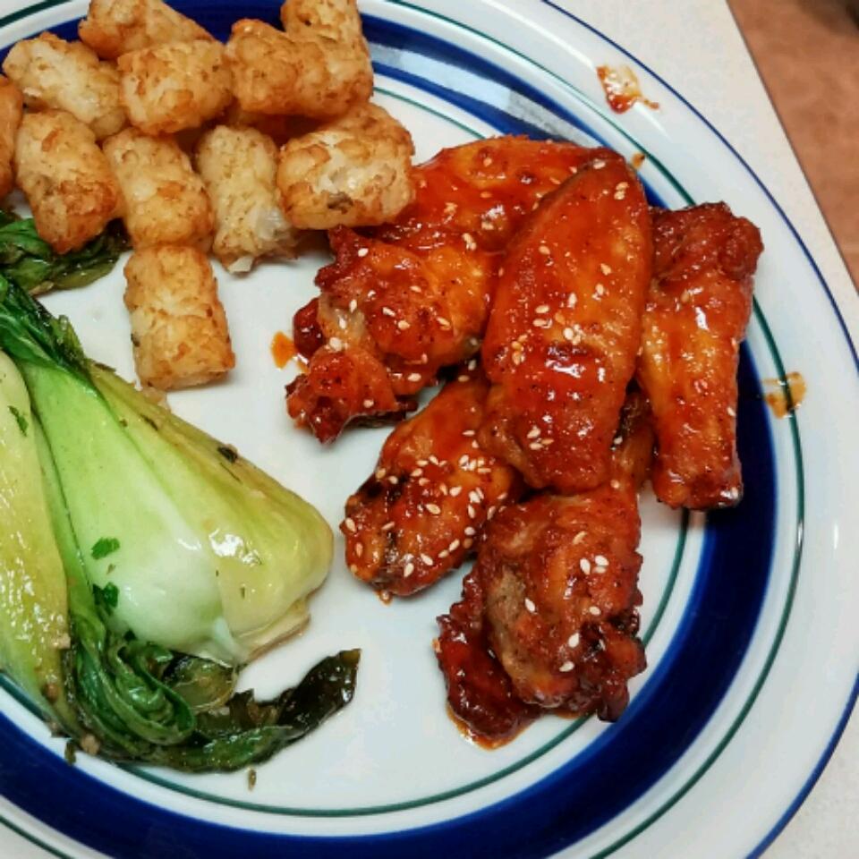 Crispy Honey Sriracha Chicken Wings Recipe