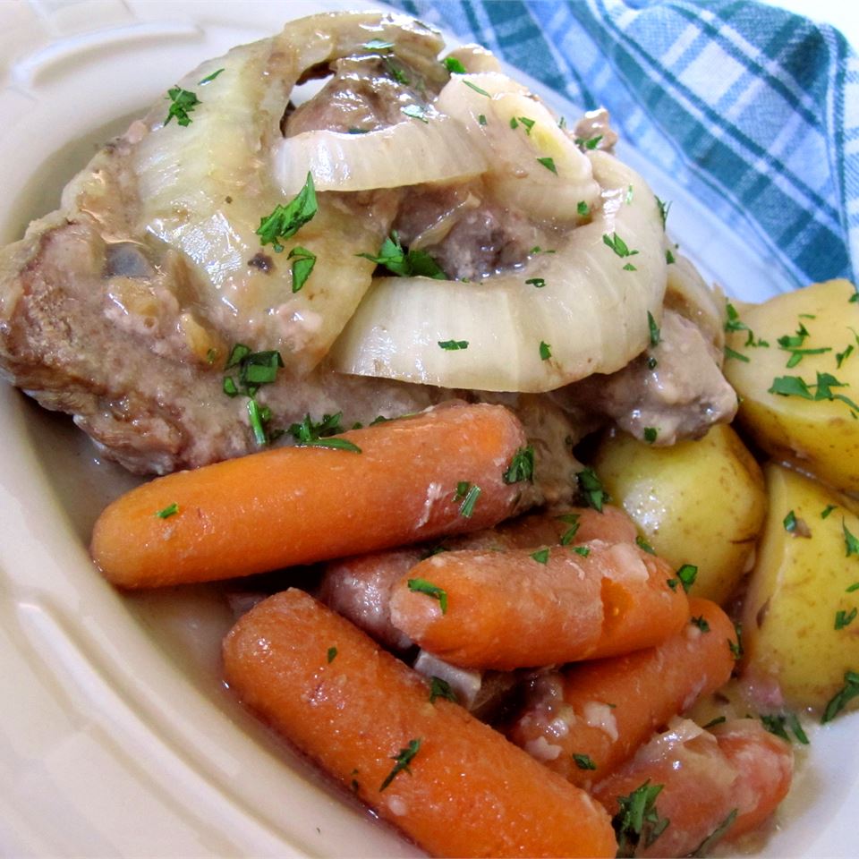 Slow Cooker Tender and Yummy Round Steak_image