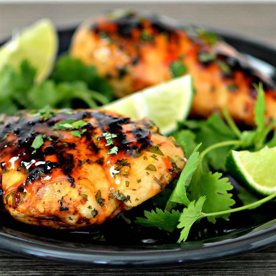 Grilled Lime Cilantro Chicken with Sweet Chili Sauce_image