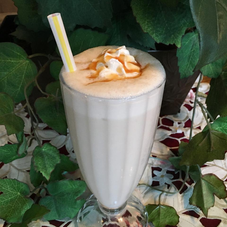 Creamy Banana Milkshake image