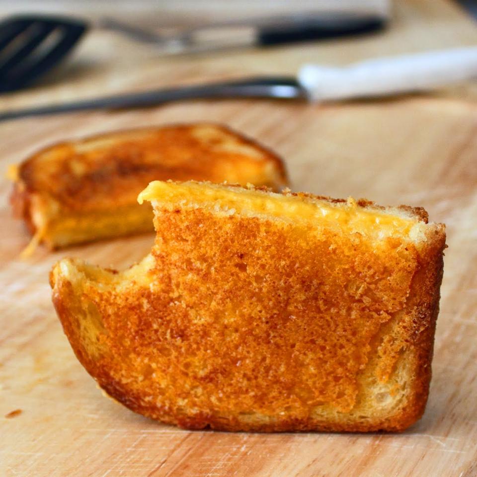 Inside-Out Grilled Cheese Sandwich image