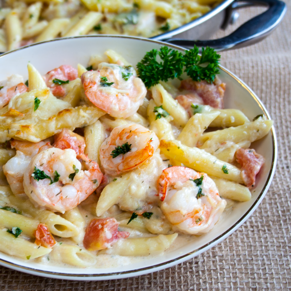 Garlic Shrimp Pasta Bake image