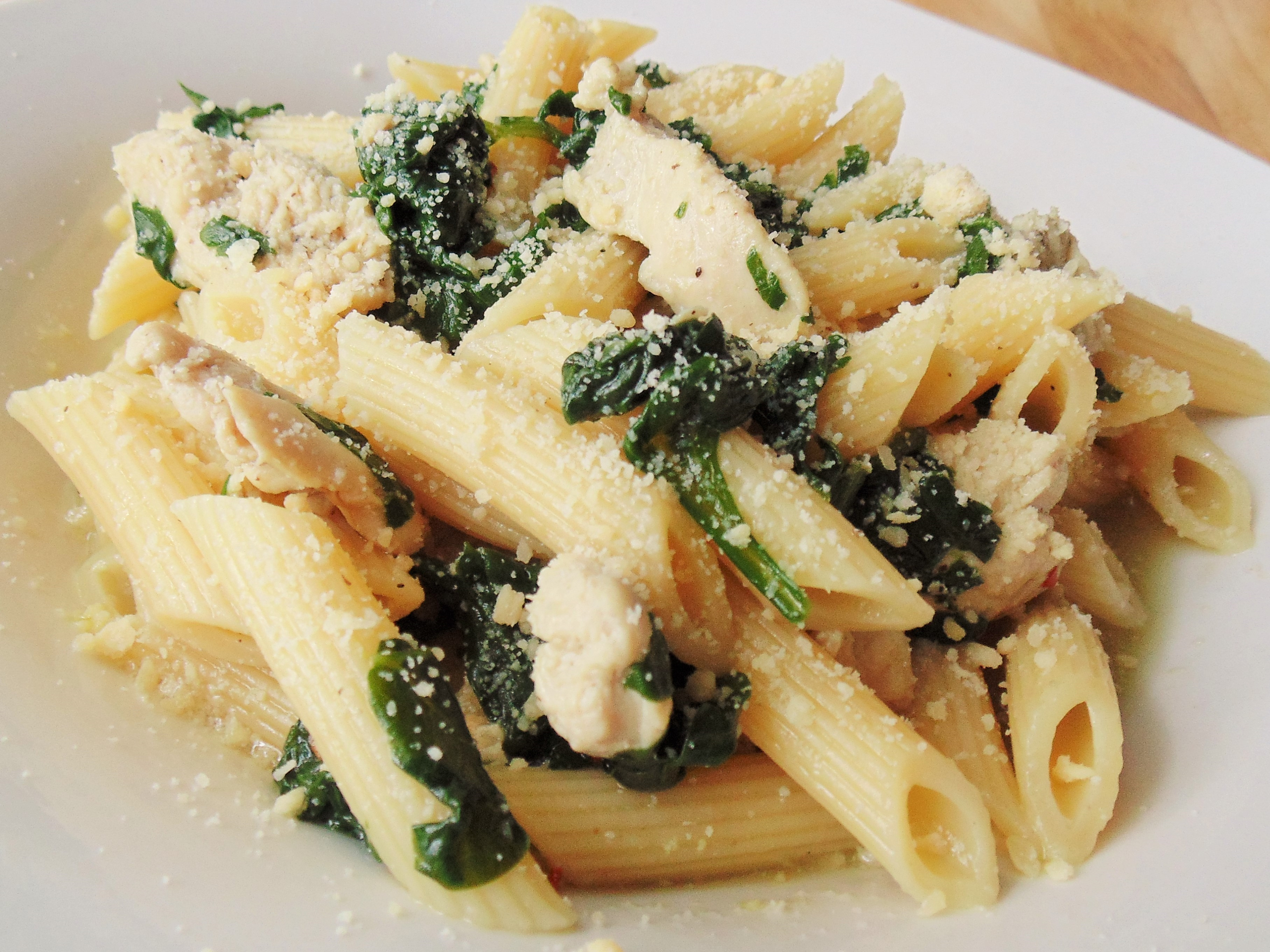 Spinach and Grilled Chicken Penne image