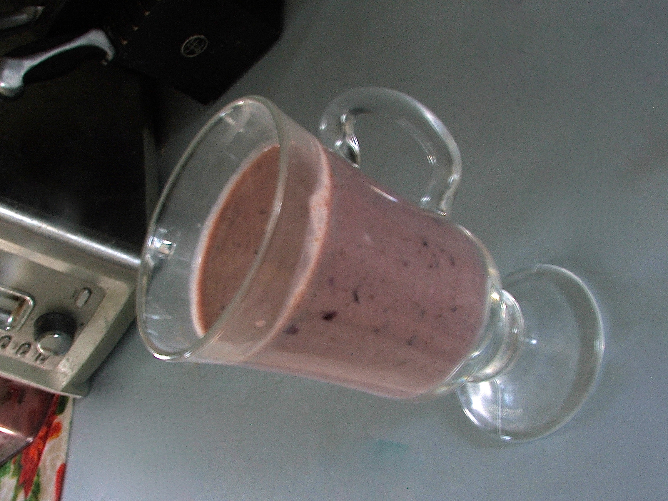 Blueberry-Ginger Breakfast Smoothie image