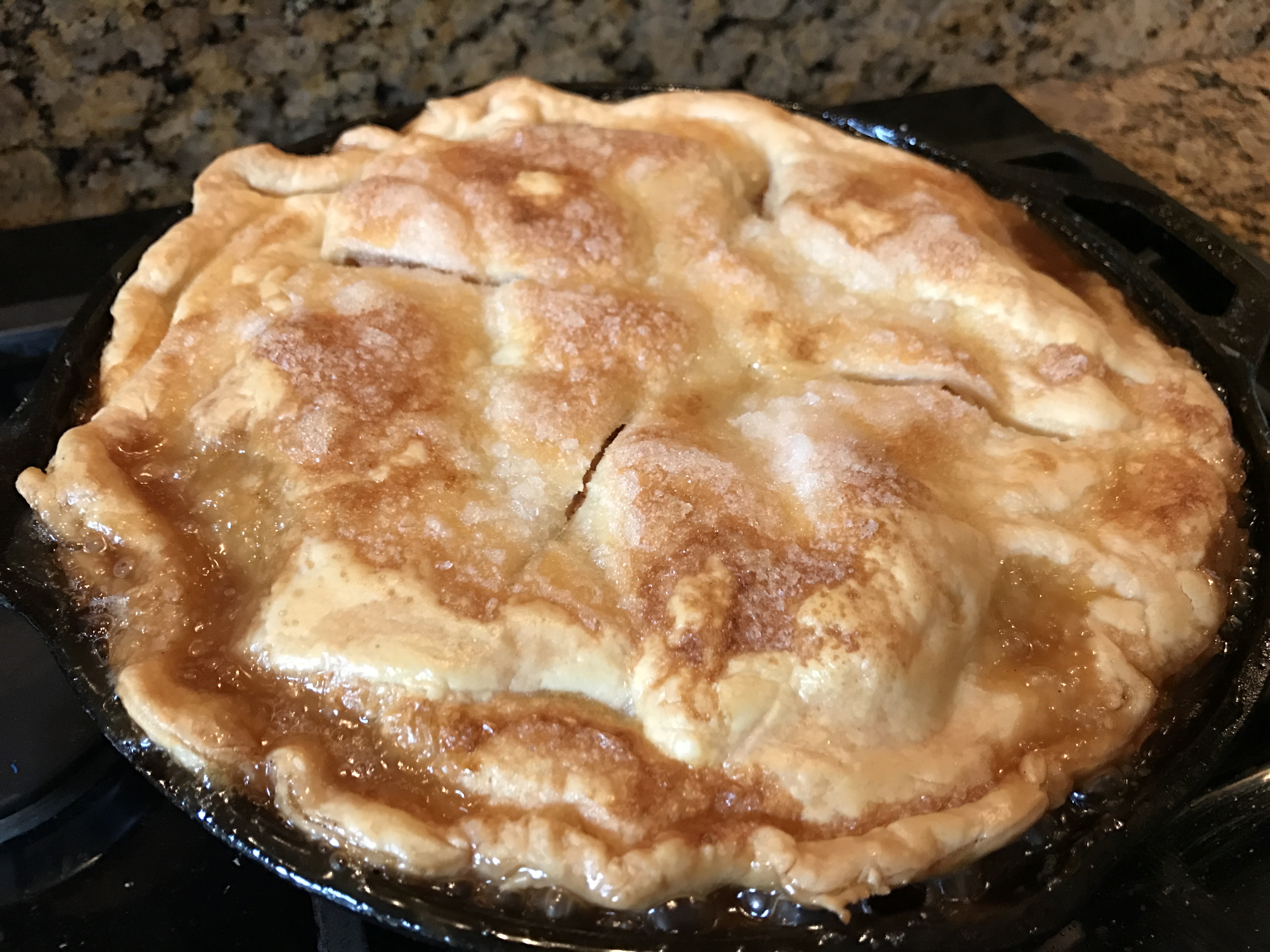 Grandma's Iron Skillet Apple Pie_image
