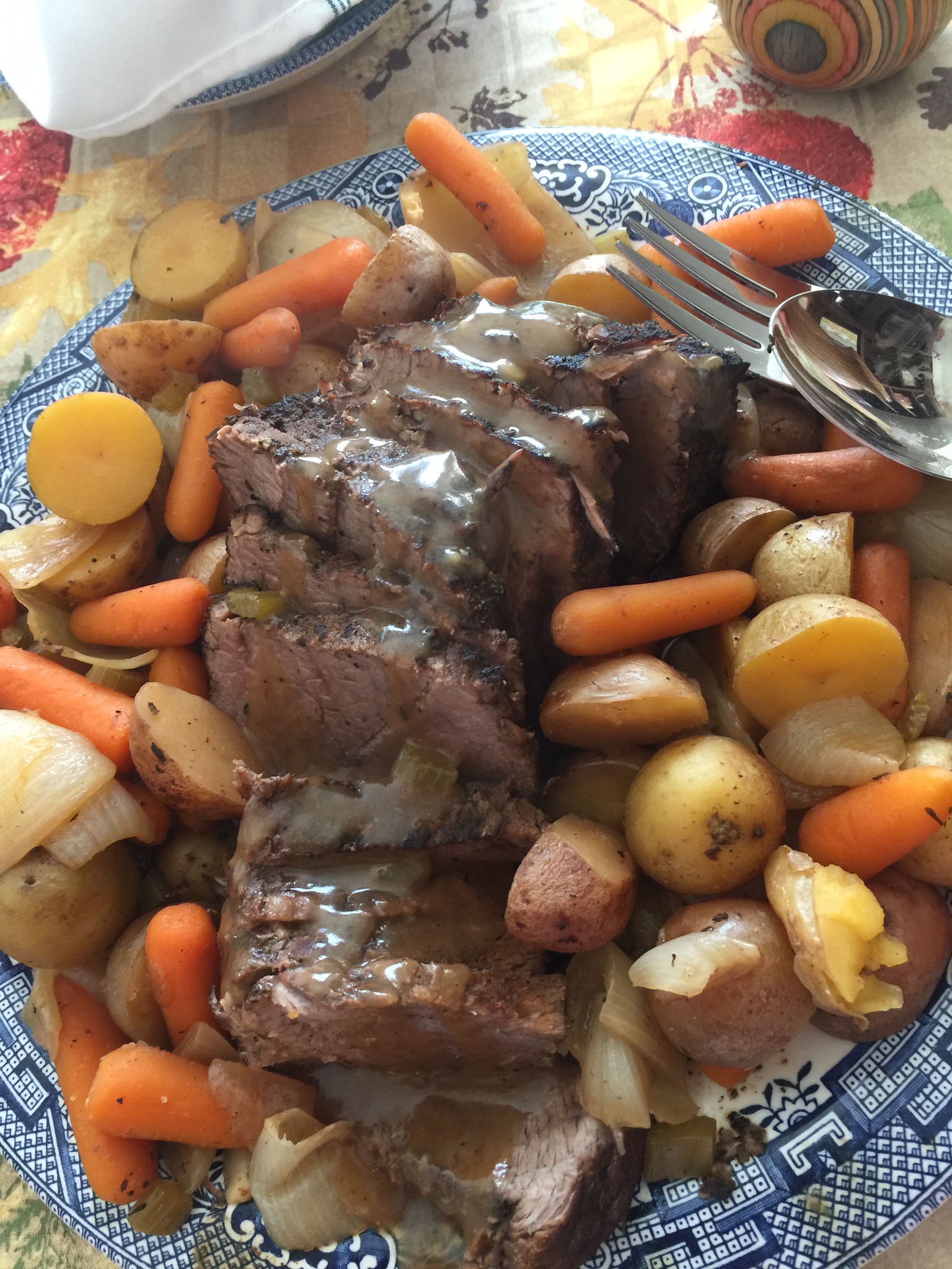 Slow Cooker Eye of Round Roast With Vegetables_image
