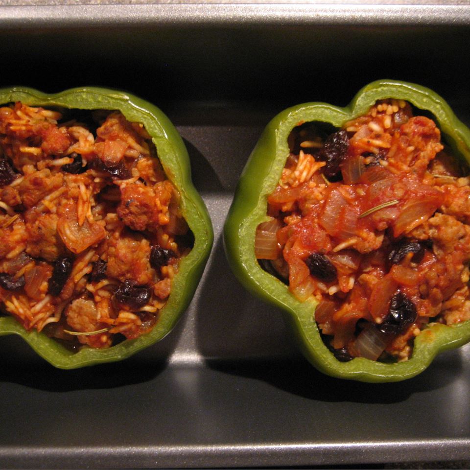 Greek-Style Stuffed Peppers_image