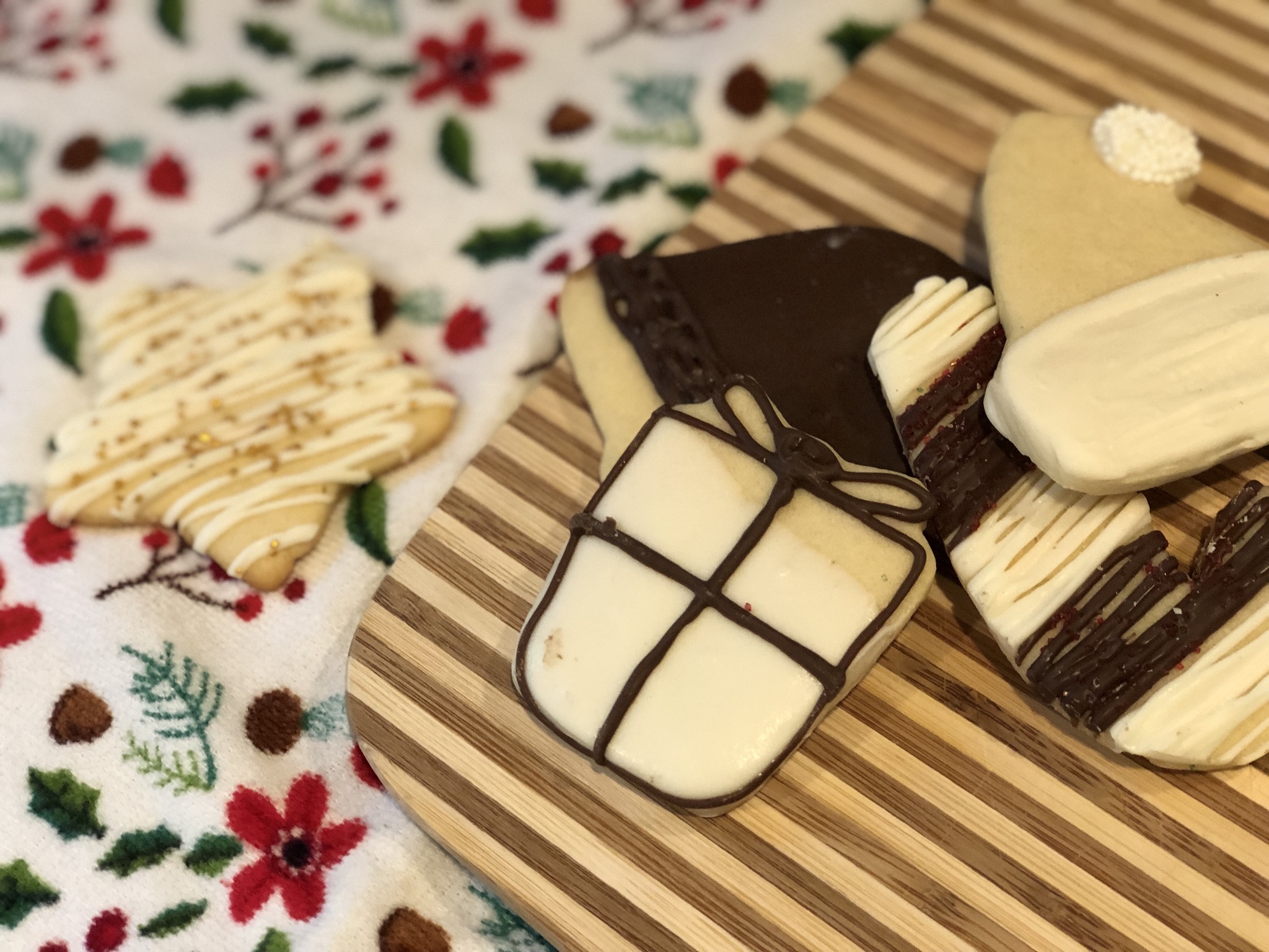 Easy Vegan Christmas Sugar Cookies image