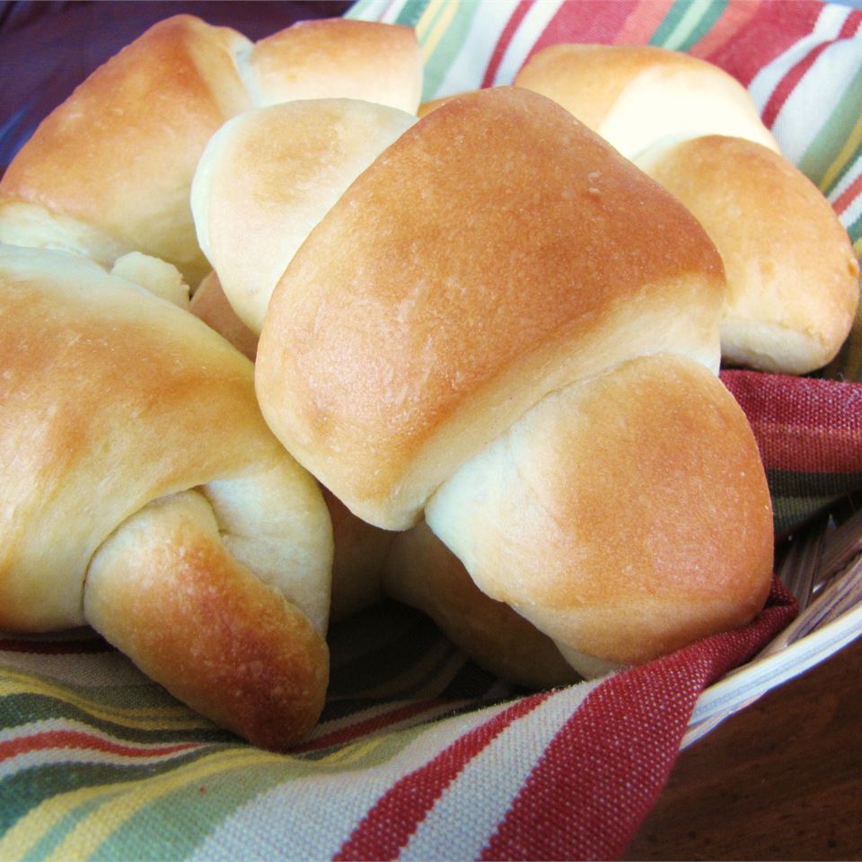 Sweet Dinner Rolls_image