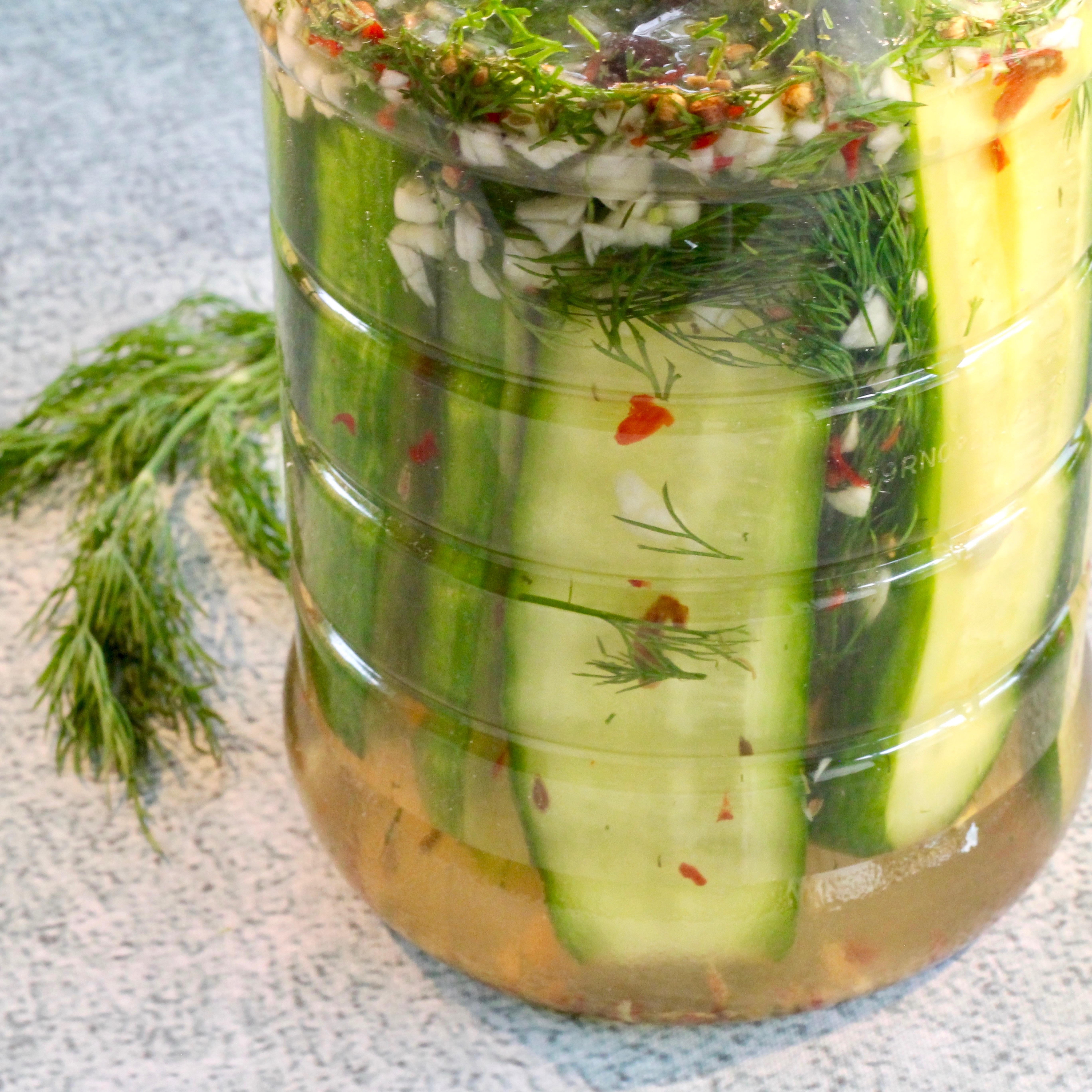 Spicy Refrigerator Dill Pickles_image