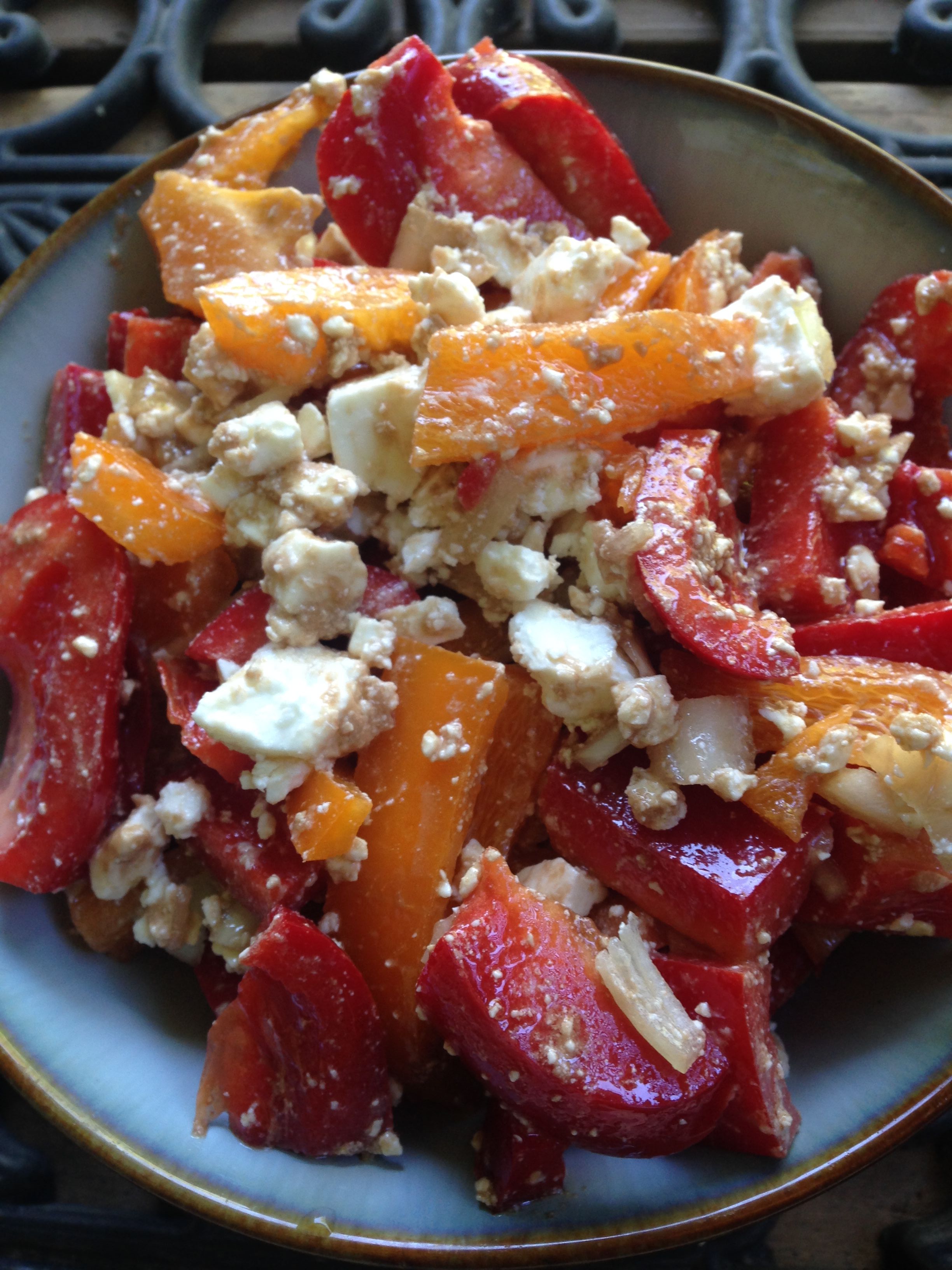 Easy Red Bell Pepper and Feta Salad_image