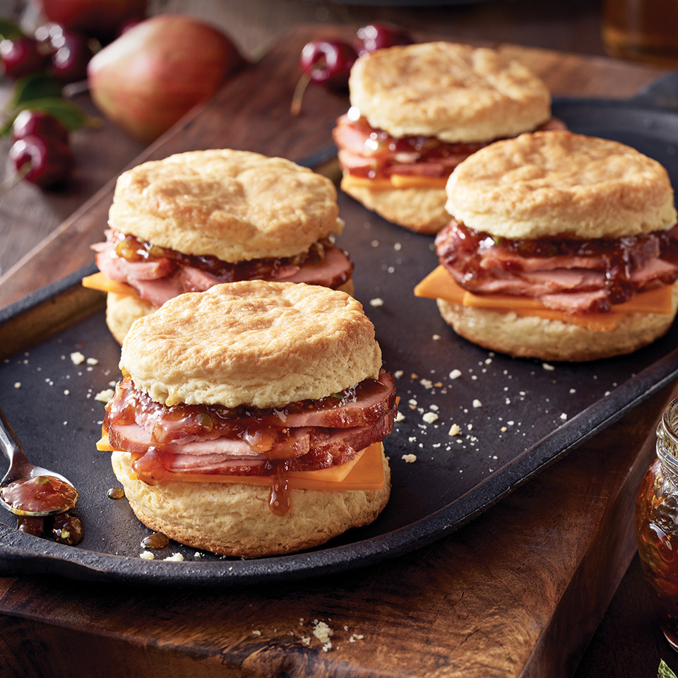 Boar's Head Bold® BourbonRidge™ Uncured Smoked Ham and Cheddar Biscuits_image