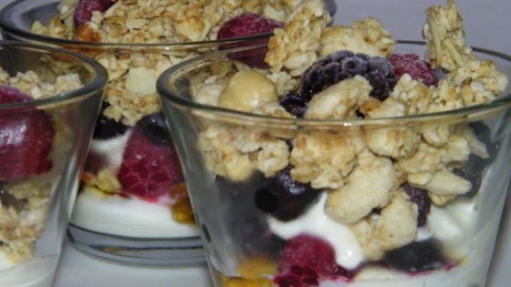 Crunchy Berry Parfait Recipe