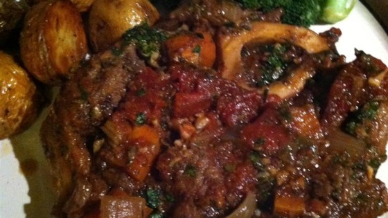 Braised Beef Shank with Wine and Tarragon Recipe 